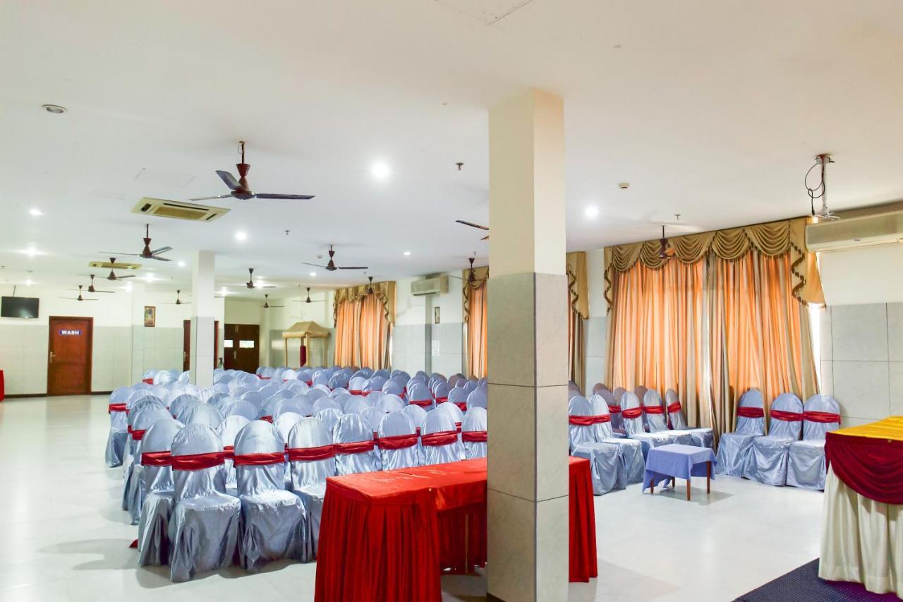 Palette - Madathil Regency Hotel Kondalseri Exterior photo
