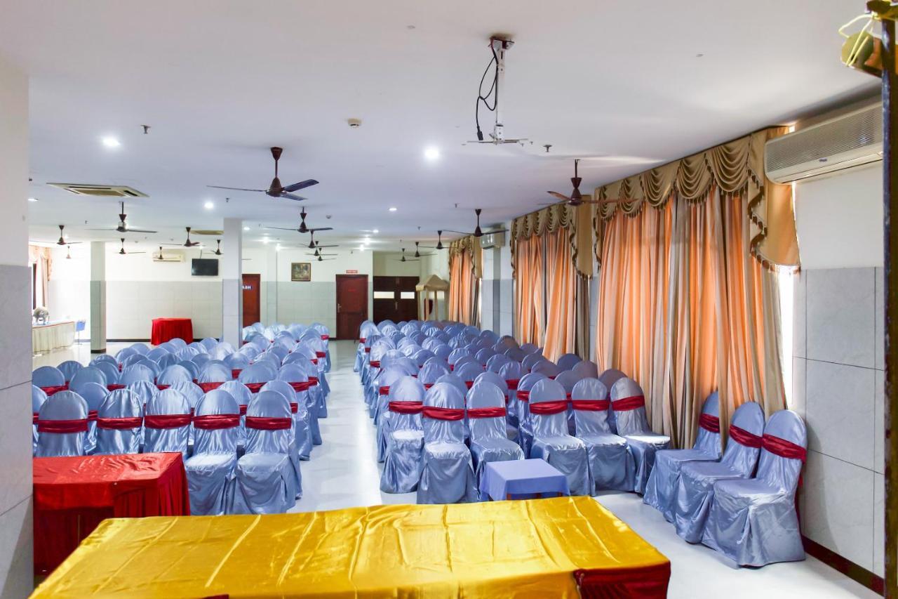 Palette - Madathil Regency Hotel Kondalseri Exterior photo