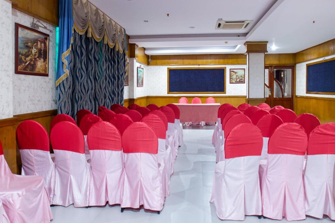 Palette - Madathil Regency Hotel Kondalseri Exterior photo