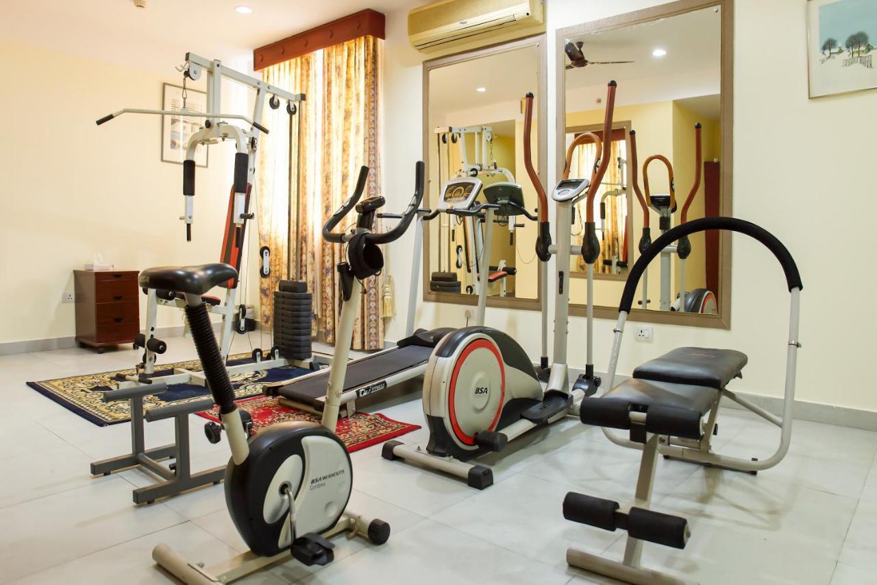 Palette - Madathil Regency Hotel Kondalseri Exterior photo
